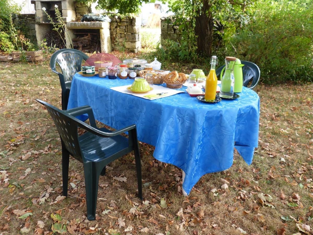 L'Echappee Belle Perigord Bed & Breakfast Cercles Exterior photo