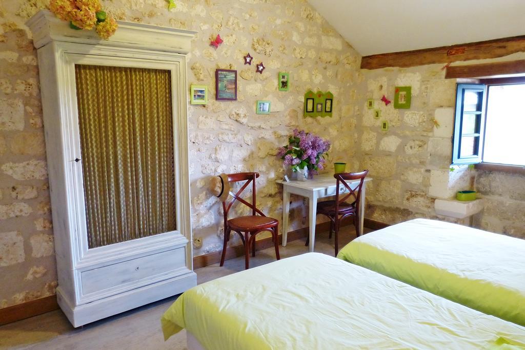 L'Echappee Belle Perigord Bed & Breakfast Cercles Room photo